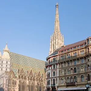 Private Comfort Stephansplatz - Self Check In Vienna