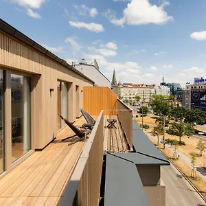 Numa Wood Vienne