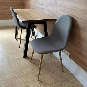 Lion's N Apartmanhotel