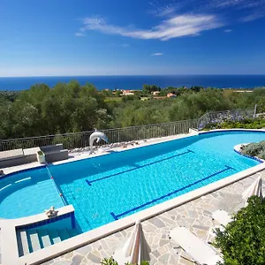 Hotel de apartamente Theodora