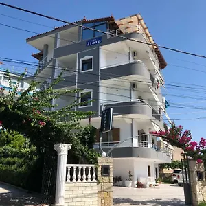 Hotel de apartamente Jiota