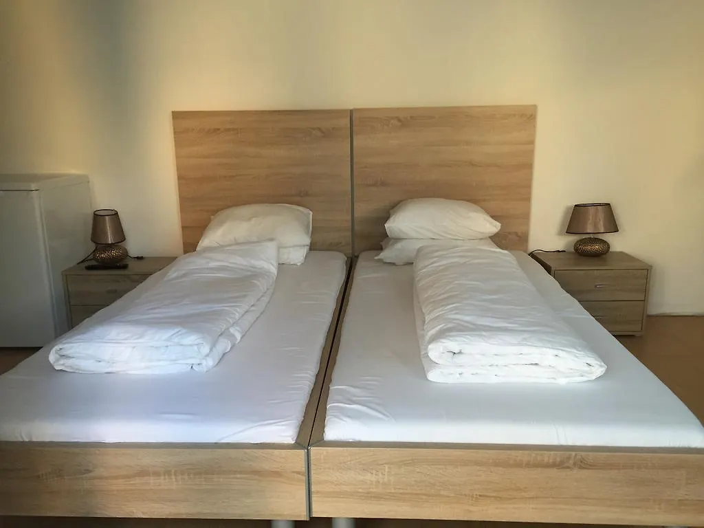 Cafe 168 Bed & Breakfast Vienna