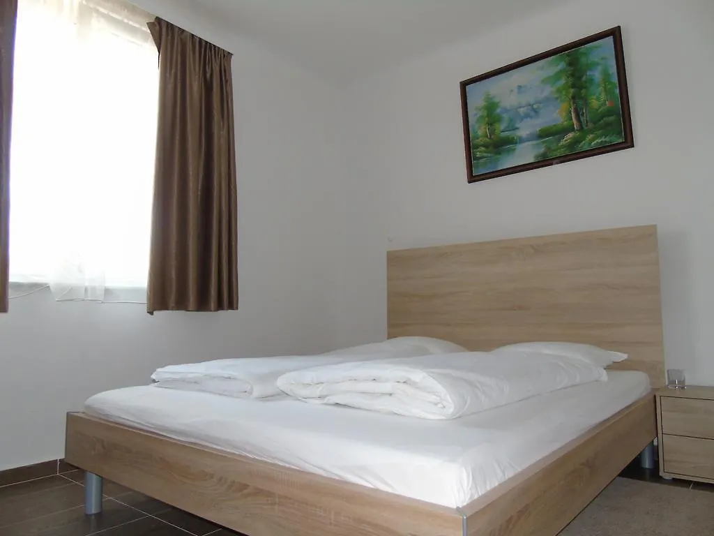 Cafe 168 Bed & Breakfast Viyana