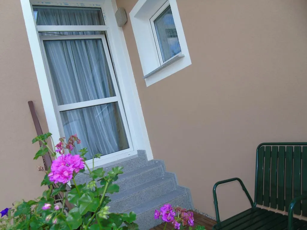 Cafe 168 Bed & Breakfast Viyana