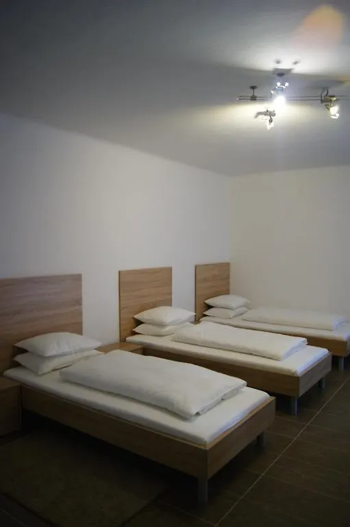 Cafe 168 Bed & Breakfast Viyana